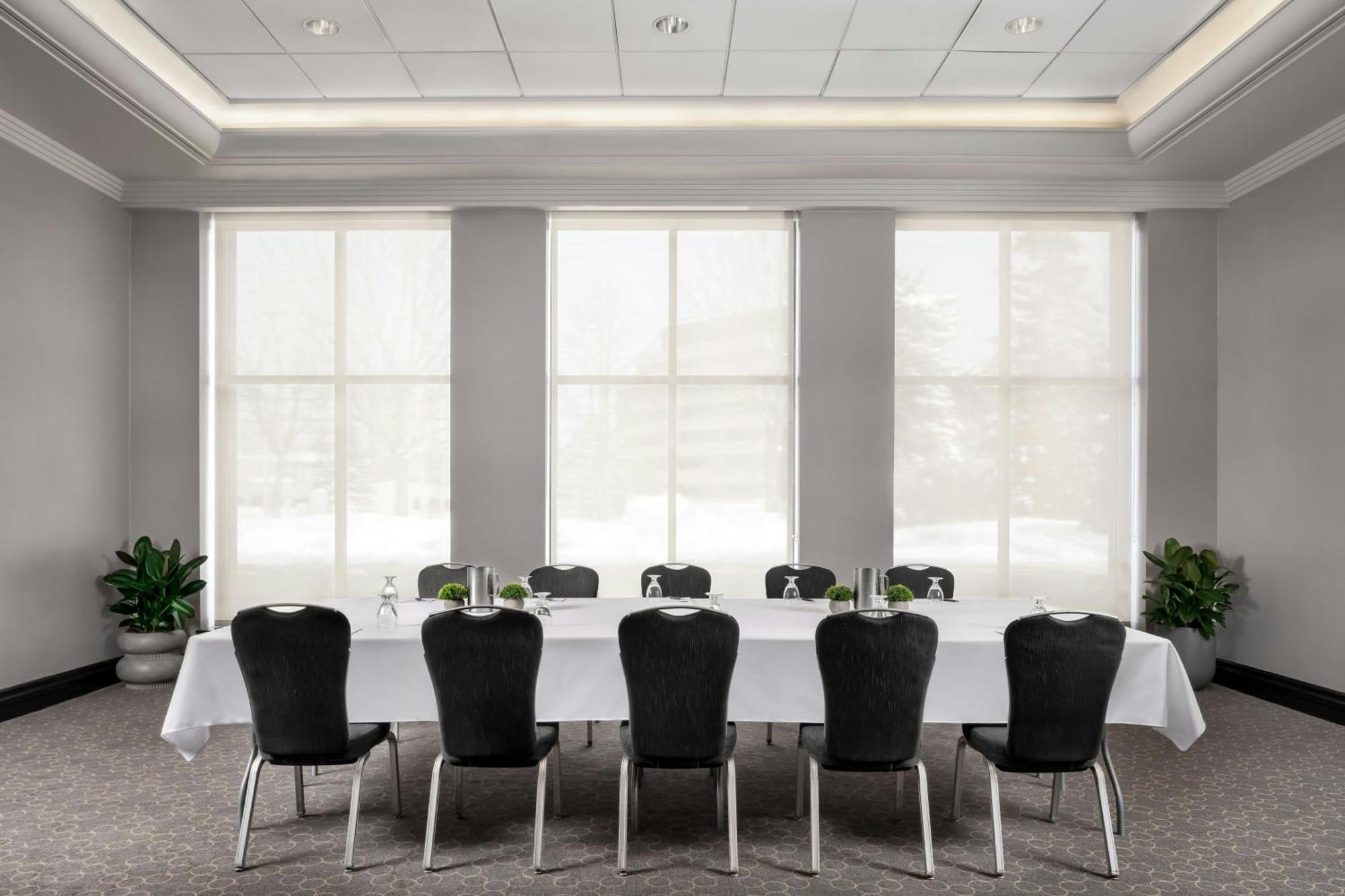Sheraton Toronto Airport Hotel & Conference Centre Ngoại thất bức ảnh